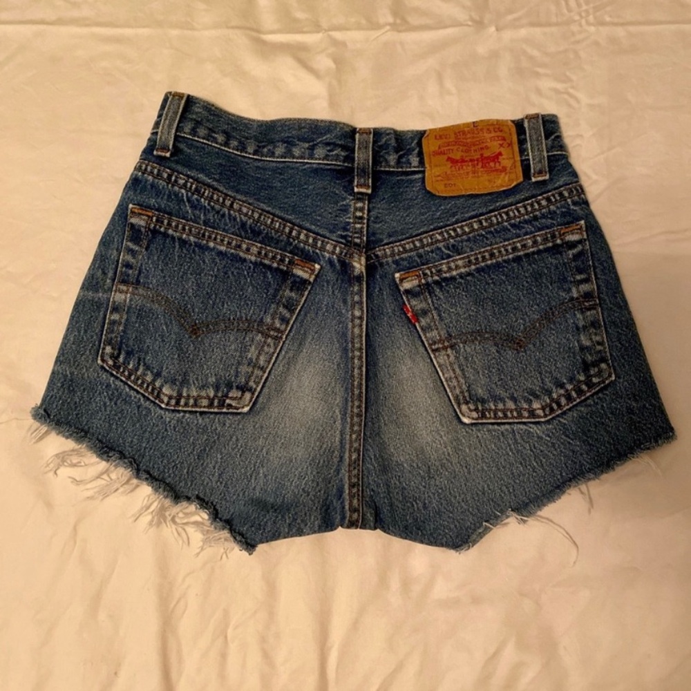 Vintage LEVI’S 501 Shorts Medium Wash EXCELLENT 25